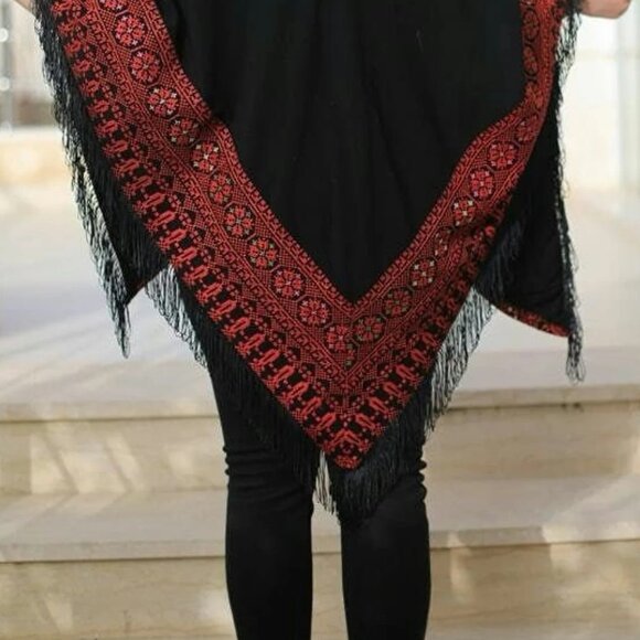 Shawl Palestinian Embroidery Black And Red Tatreez - NWOT - Picture 3 of 3